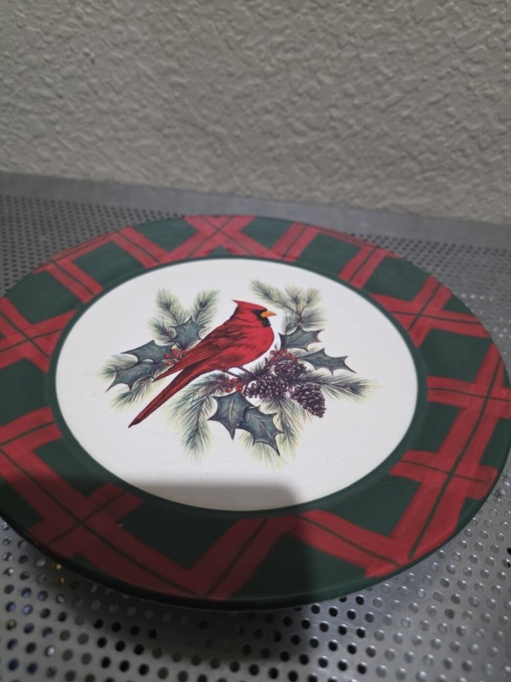 BURTON & BURTON  CARDINAL CHRISTMAS SALAD PLATE  - 8" Holiday